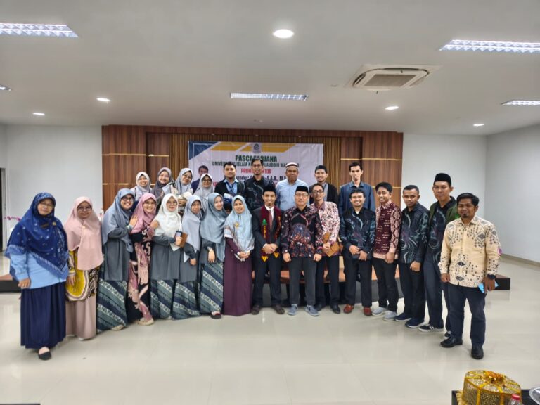 Prestasi Membanggakan, Sekretaris Yayasan Al-Azhar Makassar Raih Gelar Doktor Predikat Cumlaude